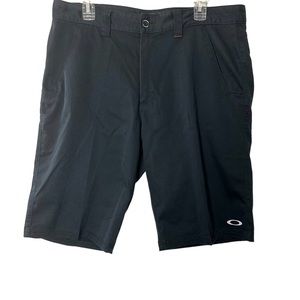 Oakley black men shorts 36W